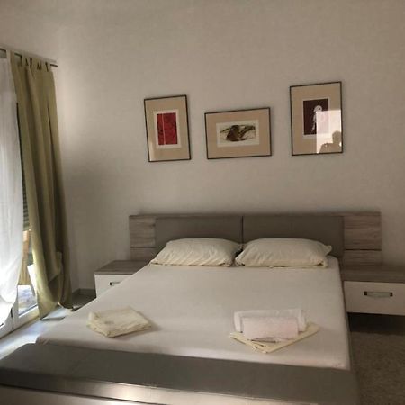 Macko, Apartmani Tivat Buitenkant foto