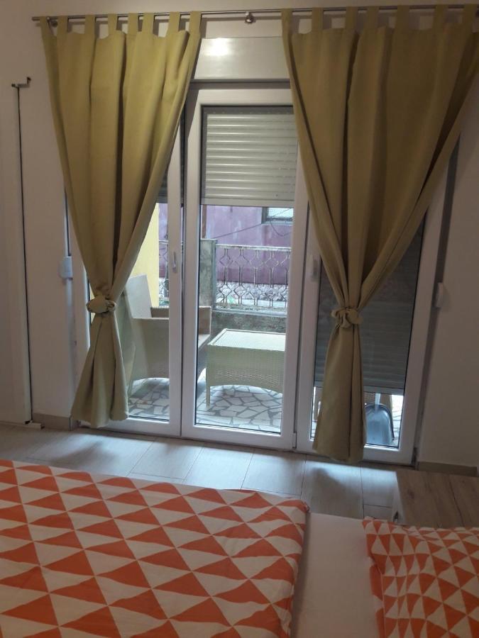 Macko, Apartmani Tivat Buitenkant foto