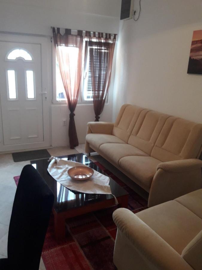Macko, Apartmani Tivat Buitenkant foto
