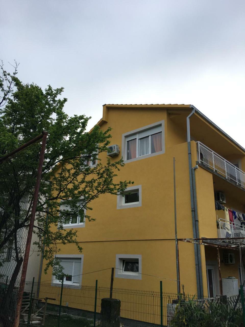 Macko, Apartmani Tivat Buitenkant foto